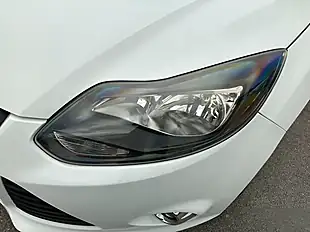 Used 2014 Ford Focus Zetec Navigator White - Interior and Exterior details 11