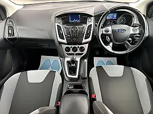 Used 2014 Ford Focus Zetec Navigator White - Interior and Exterior details 18