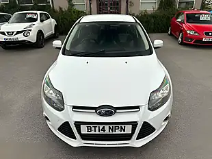 Used 2014 Ford Focus Zetec Navigator White - Interior and Exterior details 3