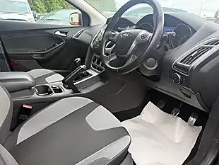 Used 2014 Ford Focus Zetec S Black - Interior and Exterior details 16