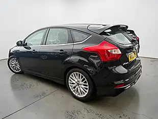 Used 2014 Ford Focus Zetec S Black - Interior and Exterior details 6
