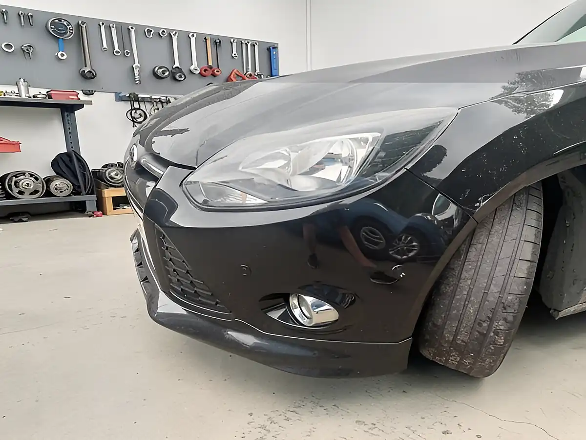 Used 2014 Ford Focus Zetec S Black - Interior and Exterior details 8