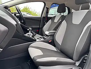 Used 2014 Ford Focus Zetec S Blue - Interior and Exterior details 15
