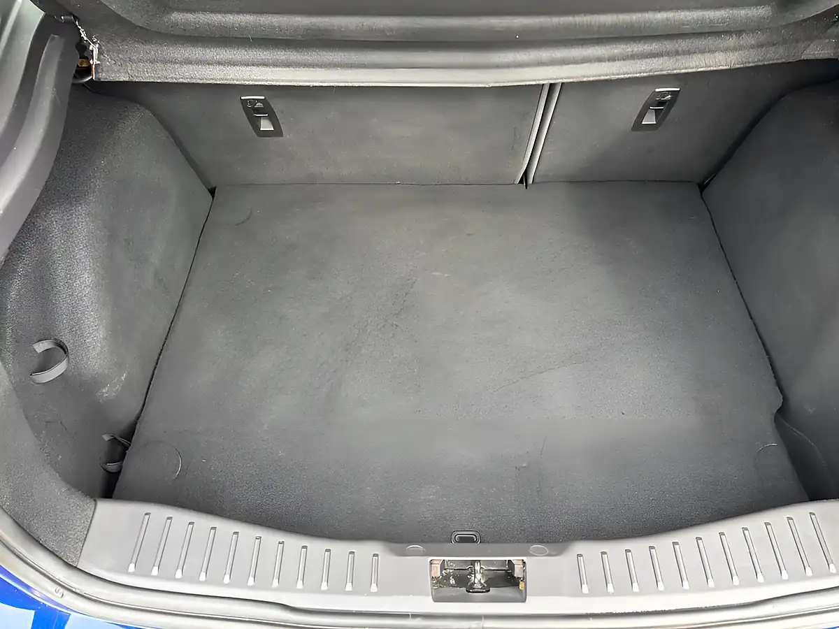 Used 2014 Ford Focus Zetec S Blue - Interior and Exterior details 16