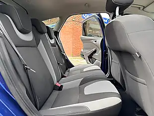 Used 2014 Ford Focus Zetec S Blue - Interior and Exterior details 18