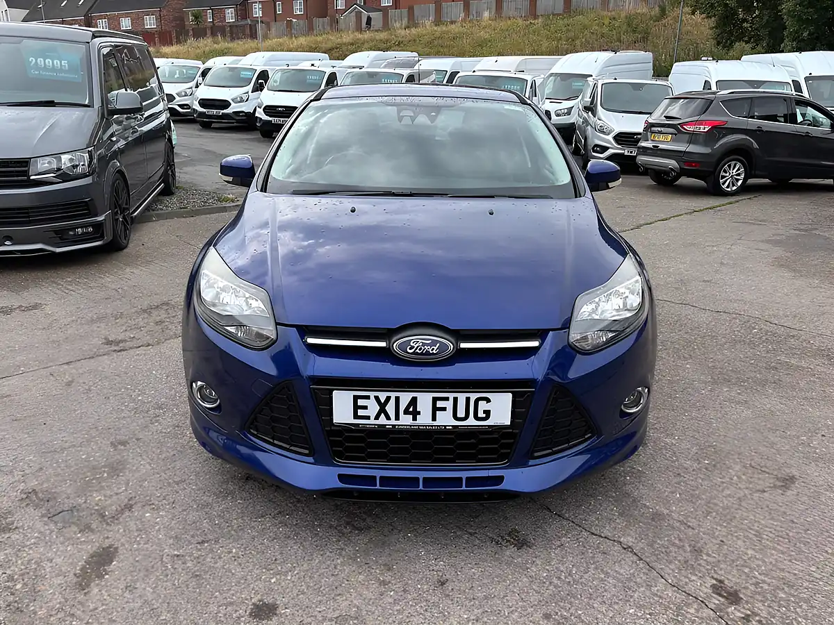 Used 2014 Ford Focus Zetec S Blue - Interior and Exterior details 6