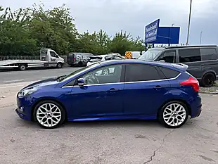 Used 2014 Ford Focus Zetec S Blue - Interior and Exterior details 9