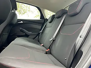 Used 2014 Ford Focus Zetec S Blue - Interior and Exterior details 14