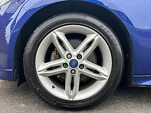 Used 2014 Ford Focus Zetec S Blue - Interior and Exterior details 20