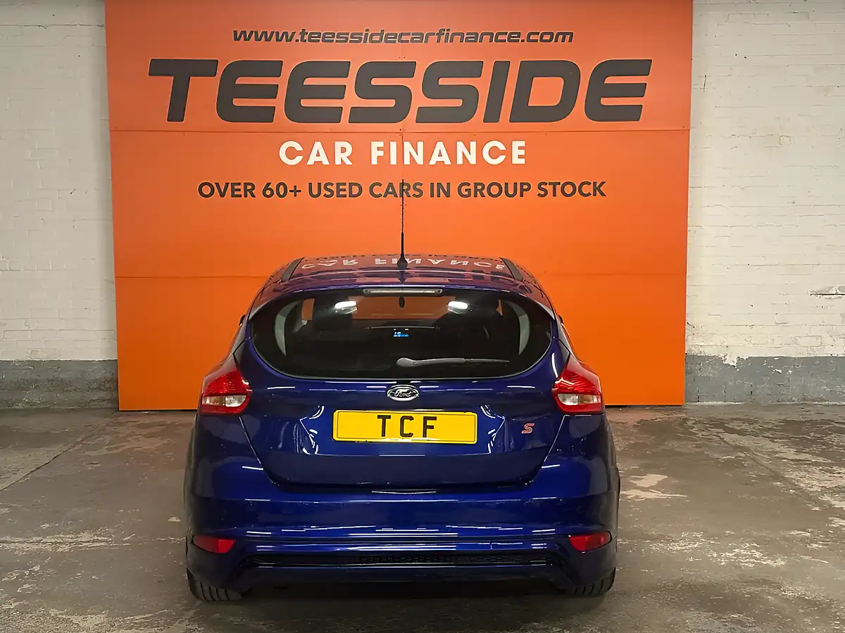 Used 2014 Ford Focus Zetec S Blue - Interior and Exterior details 9
