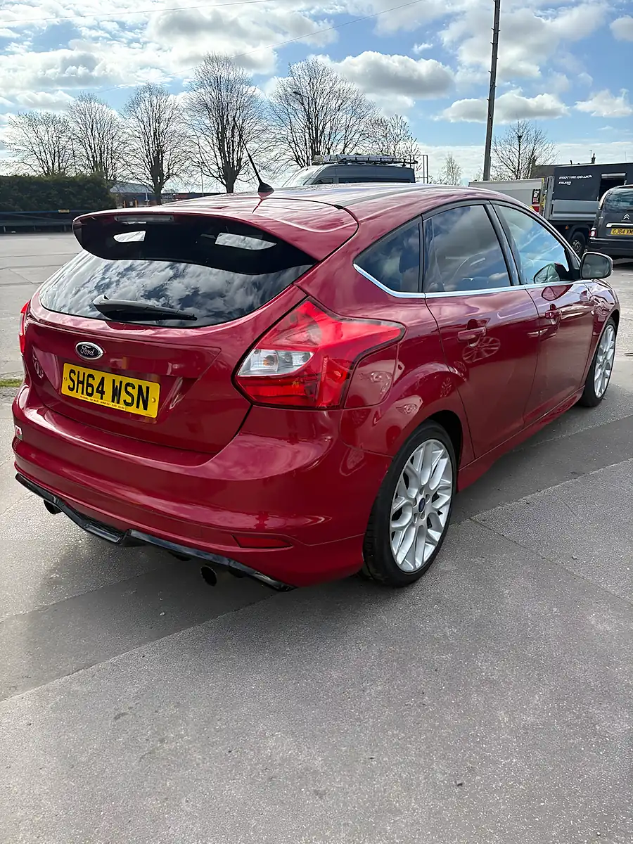 Used 2014 Ford Focus Zetec S Red - Interior and Exterior details 4
