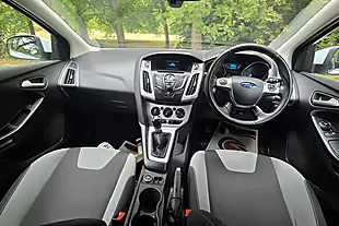 Used 2014 Ford Focus Zetec White - Interior and Exterior details 14