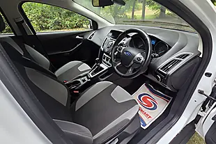 Used 2014 Ford Focus Zetec White - Interior and Exterior details 18