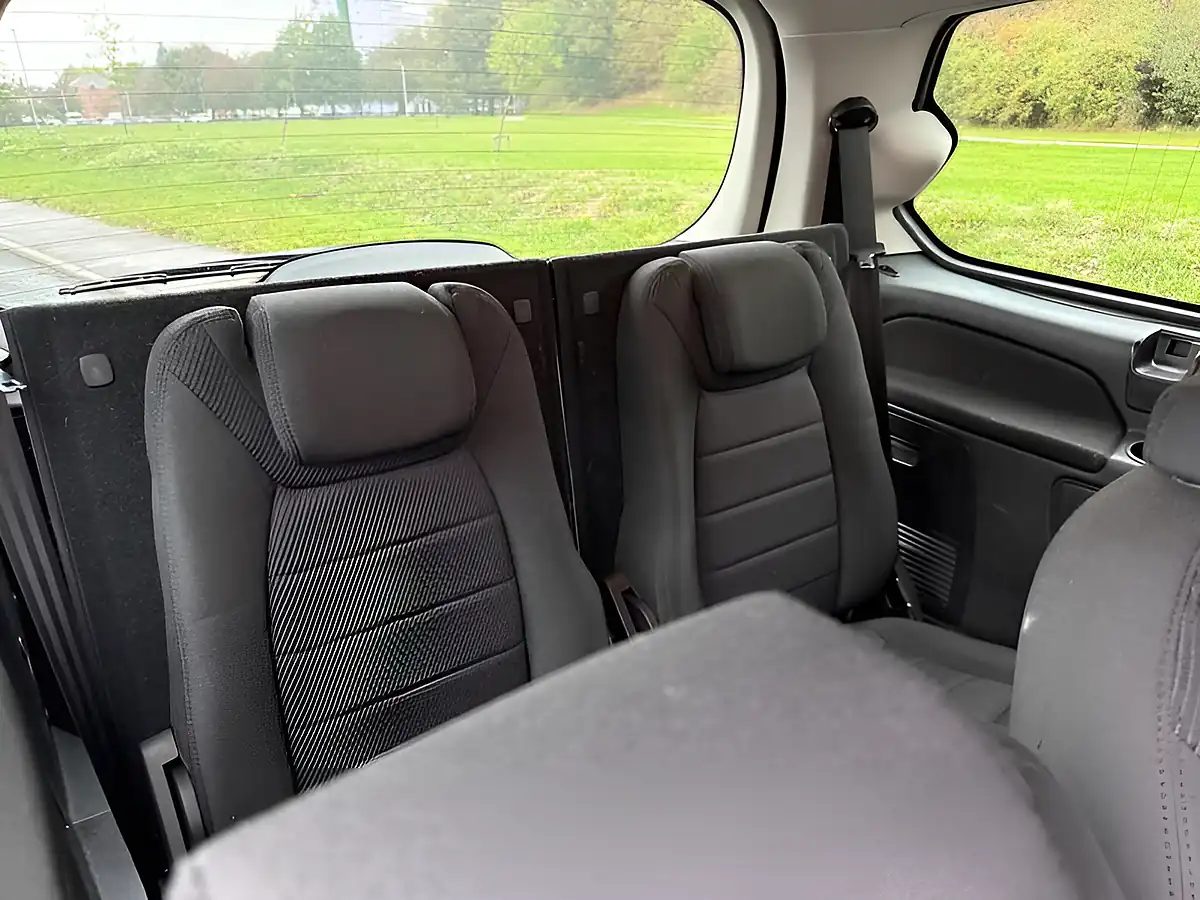 Used 2014 Ford Galaxy Titanium Silver - Interior and Exterior details 13