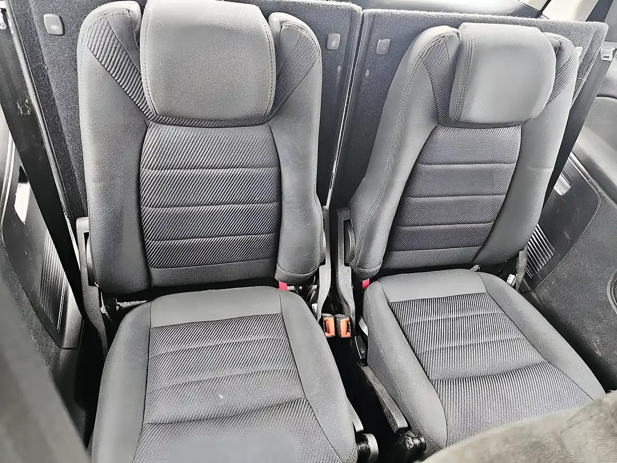 Used 2014 Ford Galaxy Titanium White - Interior and Exterior details 8