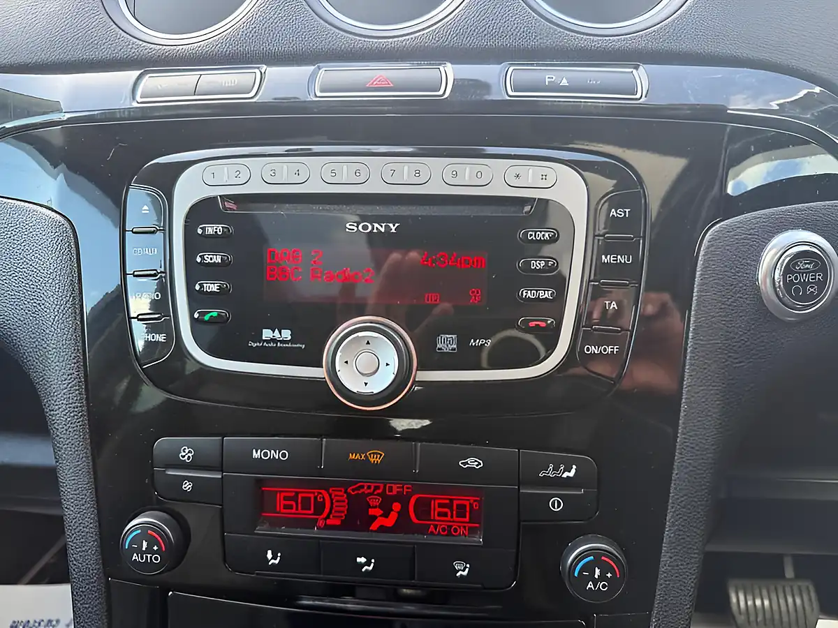 Used 2014 Ford Galaxy Titanium X Silver - Interior and Exterior details 18