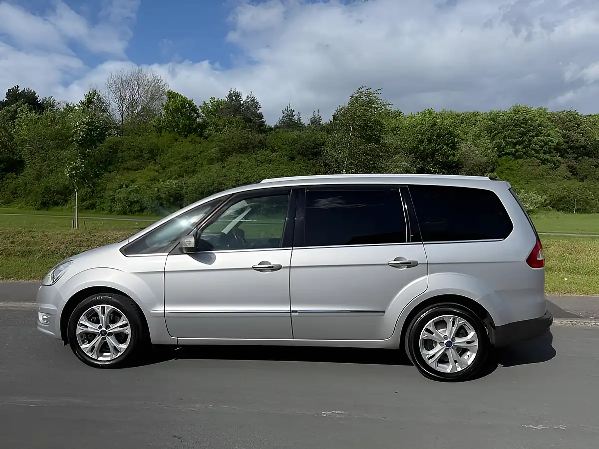 Used 2014 Ford Galaxy Titanium X Silver - Interior and Exterior details 4