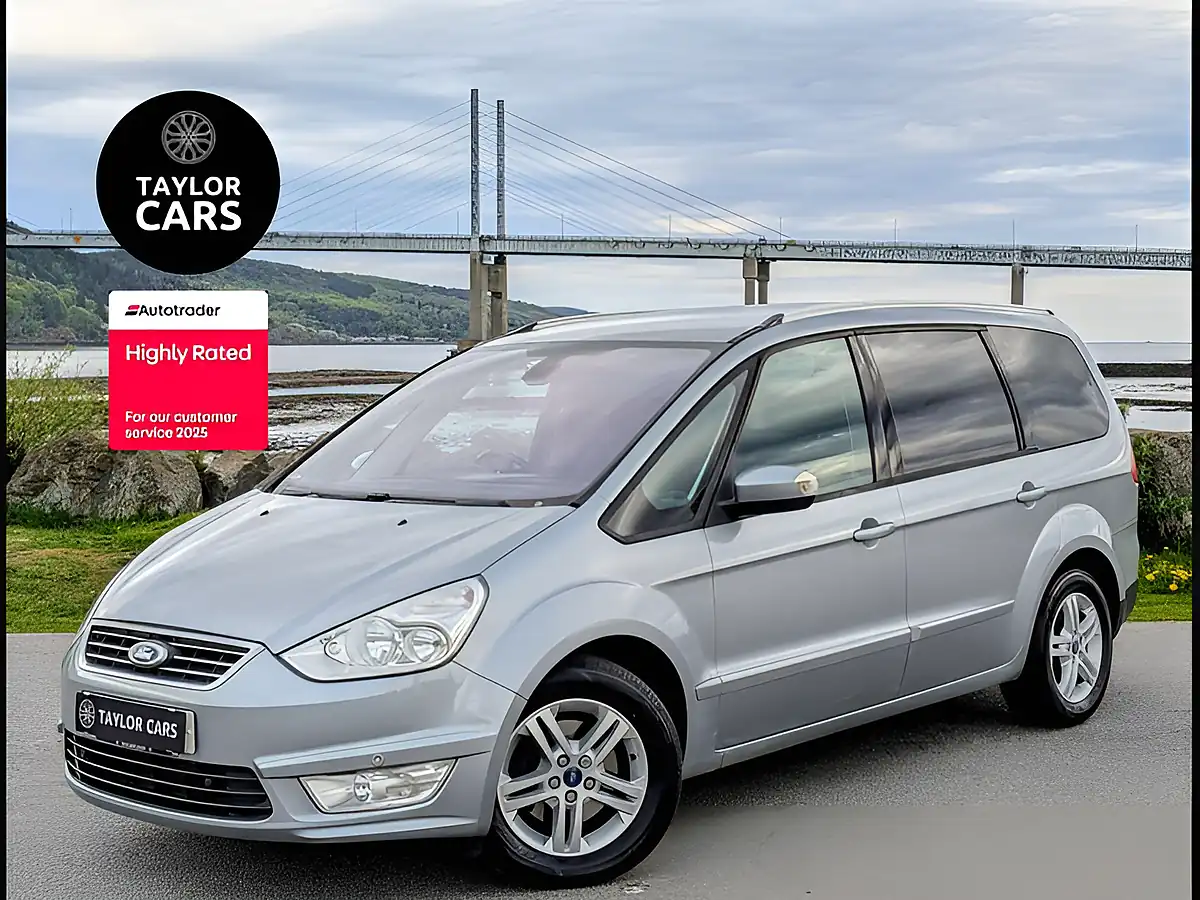Used 2014 Ford Galaxy Zetec Silver - Front View
