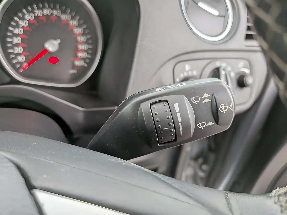 Used 2014 Ford Galaxy Zetec Silver - Interior and Exterior details 19