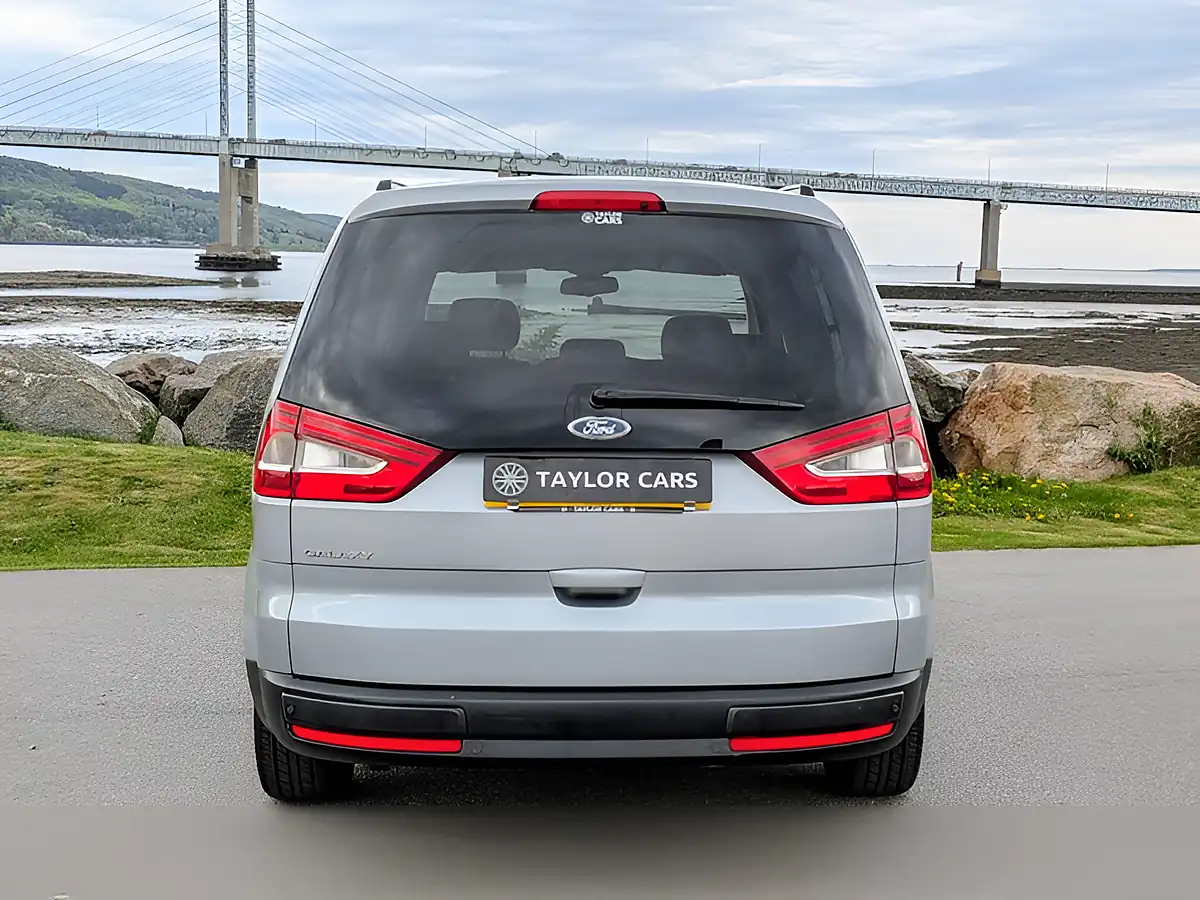 Used 2014 Ford Galaxy Zetec Silver - Interior and Exterior details 6