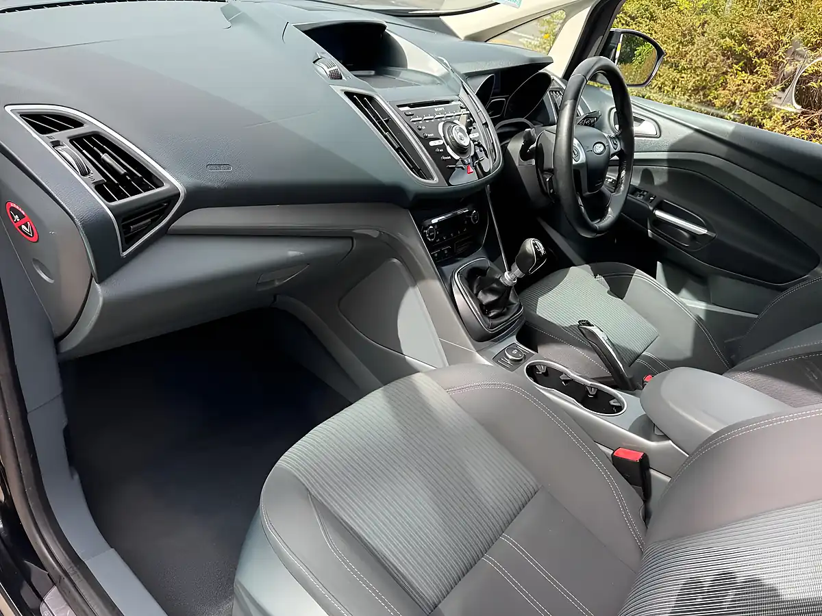 Used 2014 Ford Grand C-Max Titanium Black - Interior and Exterior details 10