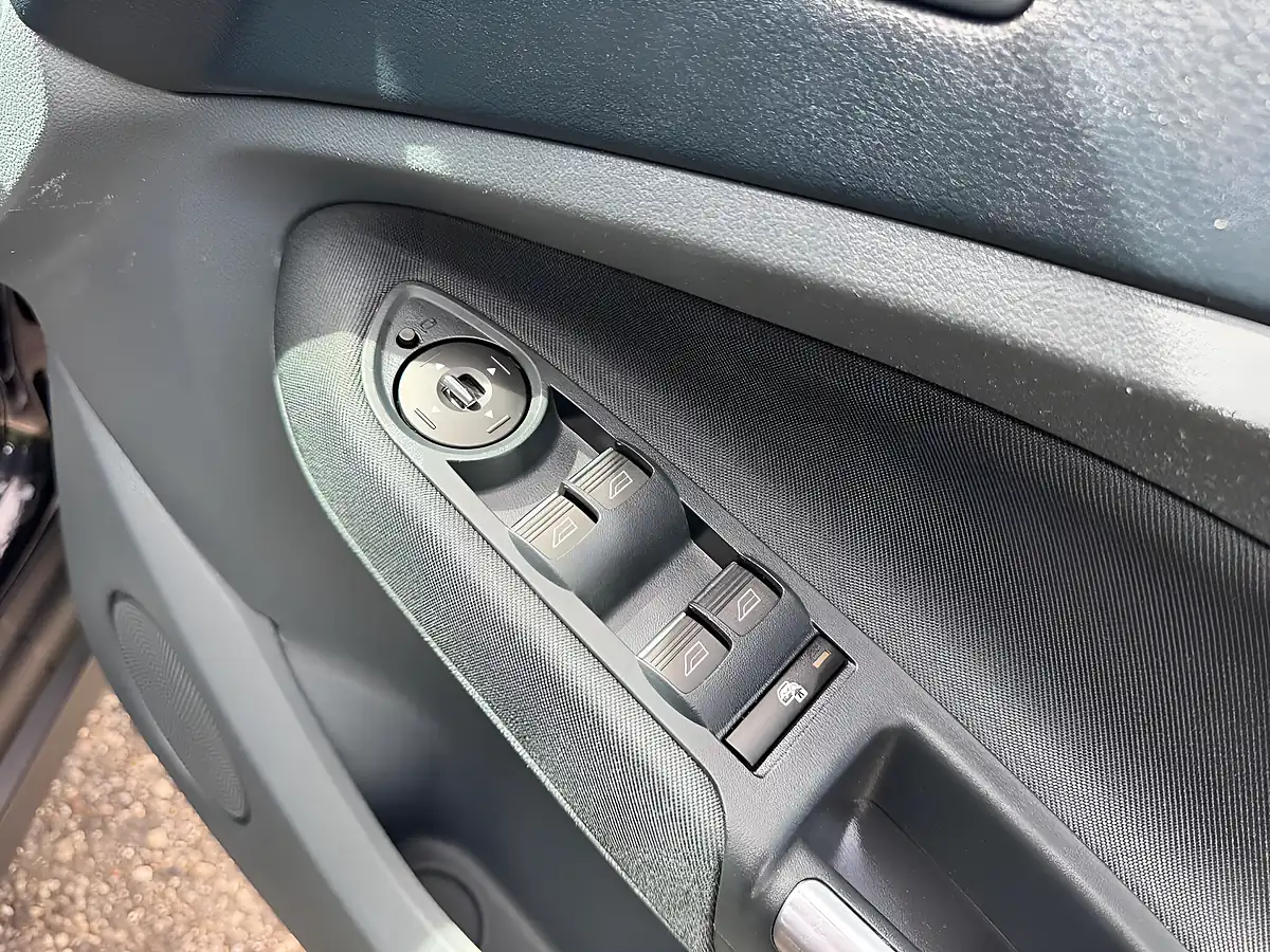 Used 2014 Ford Grand C-Max Titanium Black - Interior and Exterior details 13