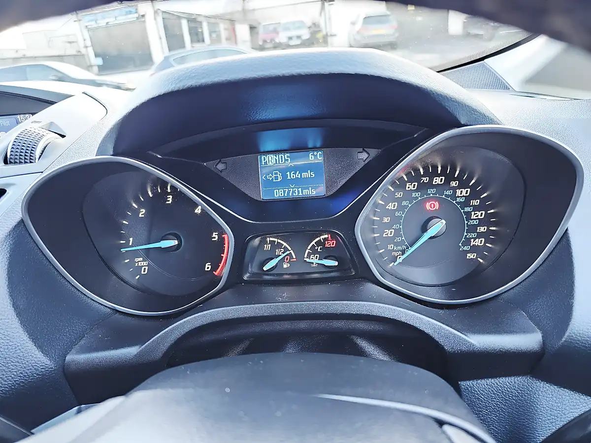 Used 2014 Ford Grand C-Max Titanium Silver - Interior and Exterior details 13