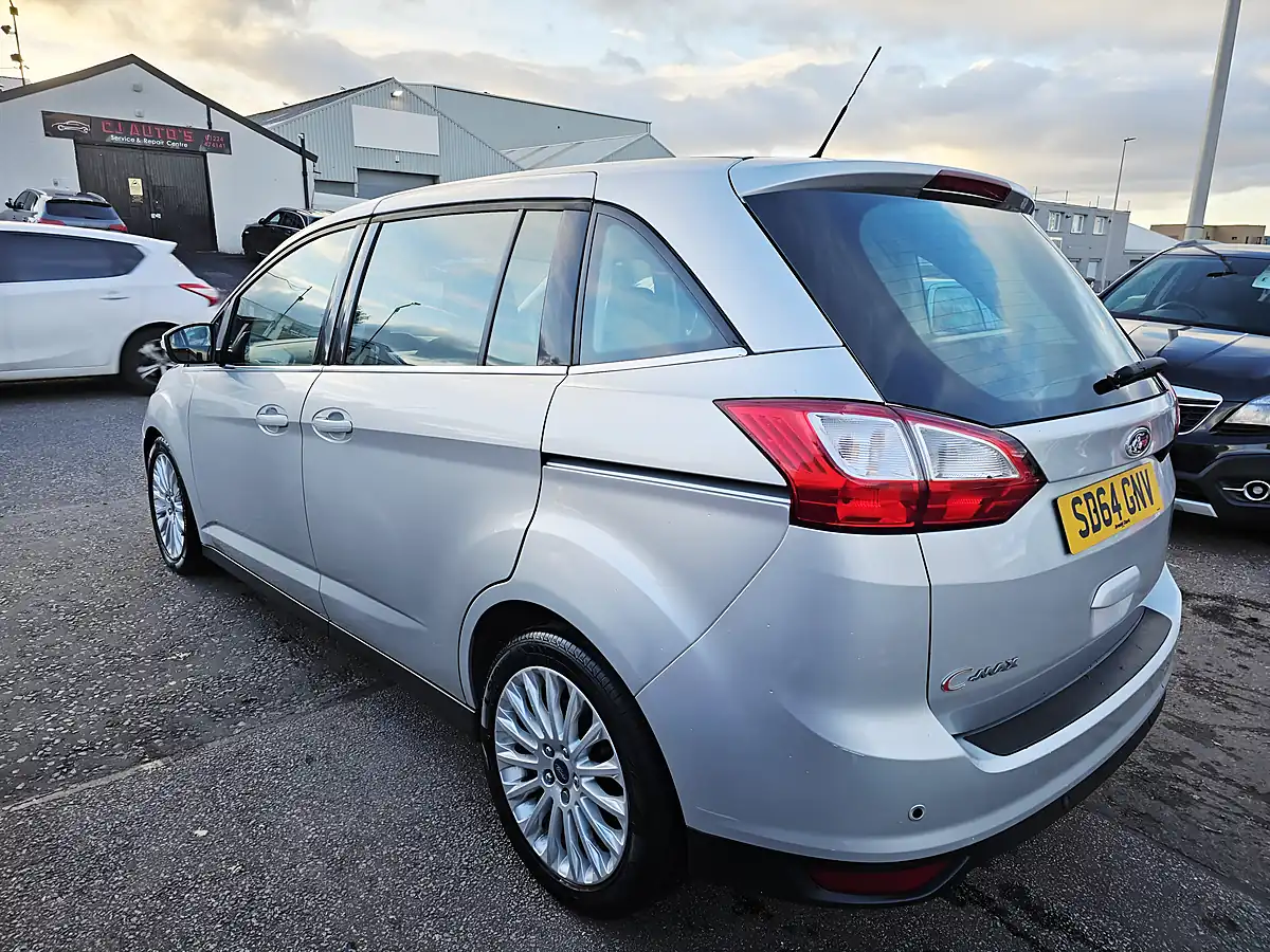 Used 2014 Ford Grand C-Max Titanium Silver - Interior and Exterior details 3