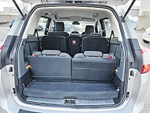 Used 2014 Ford Grand C-Max Titanium Silver - Interior and Exterior details 7