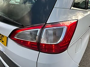 Used 2014 Ford Grand C-Max Zetec White - Interior and Exterior details 9