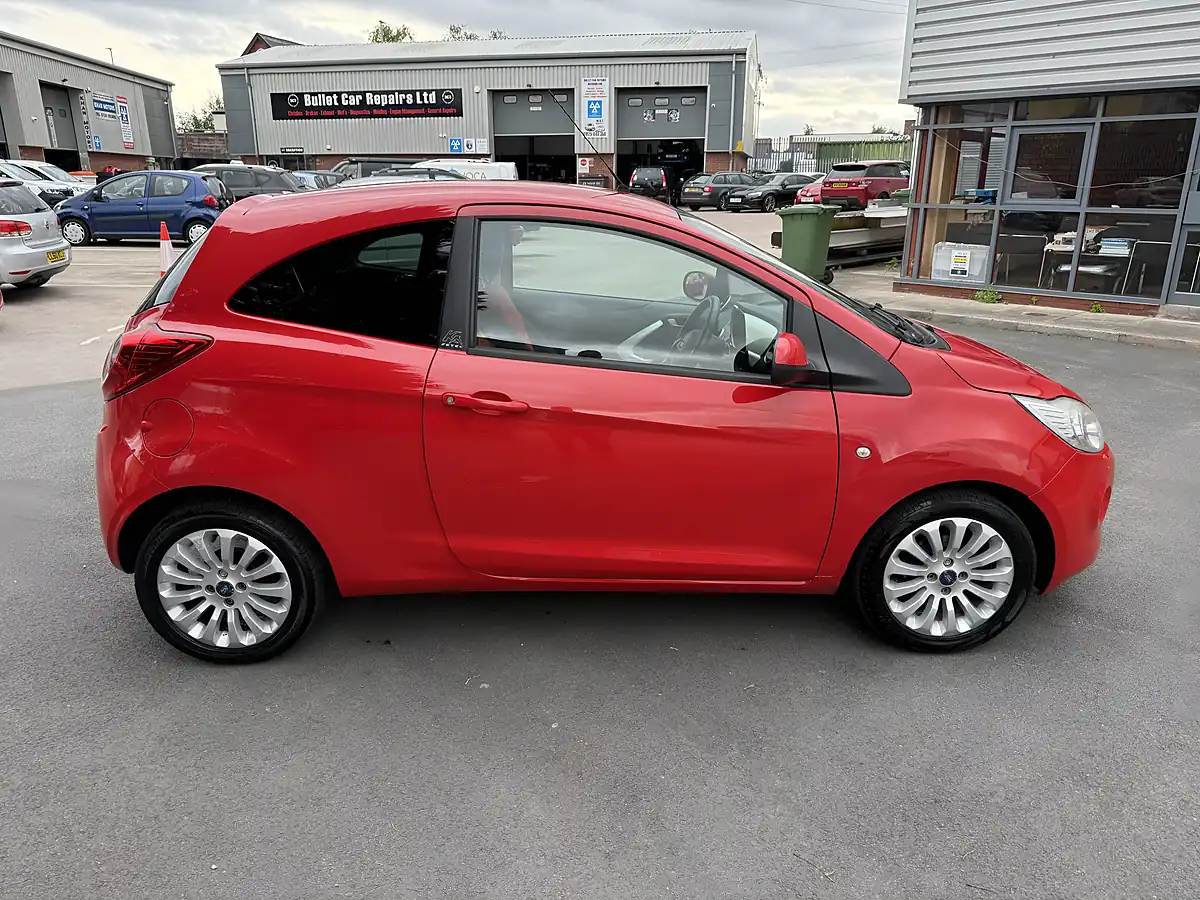 Used 2014 Ford Ka 3 Door Red - Front View