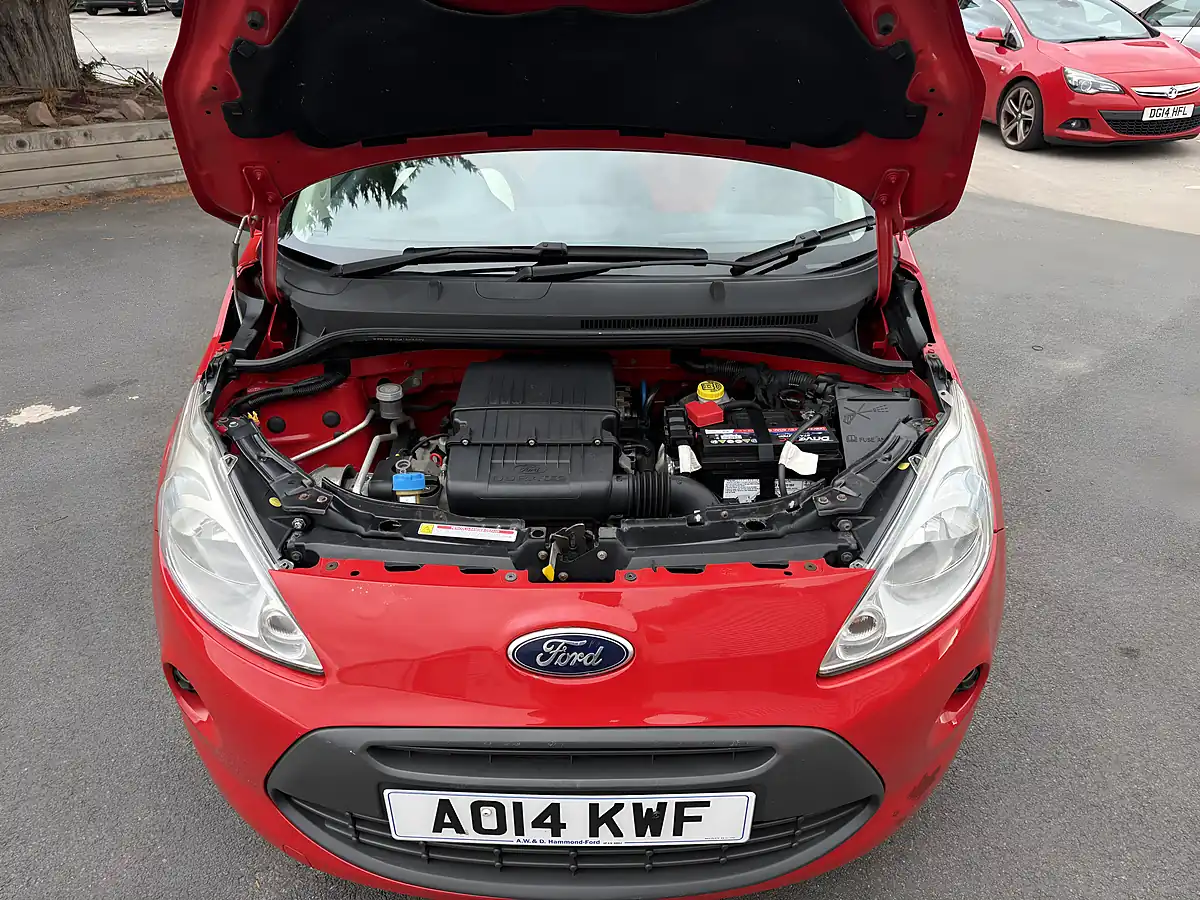 Used 2014 Ford Ka 3 Door Red - Interior and Exterior details 15
