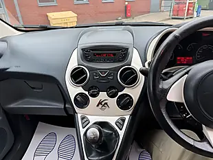 Used 2014 Ford Ka 3 Door Red - Interior and Exterior details 6