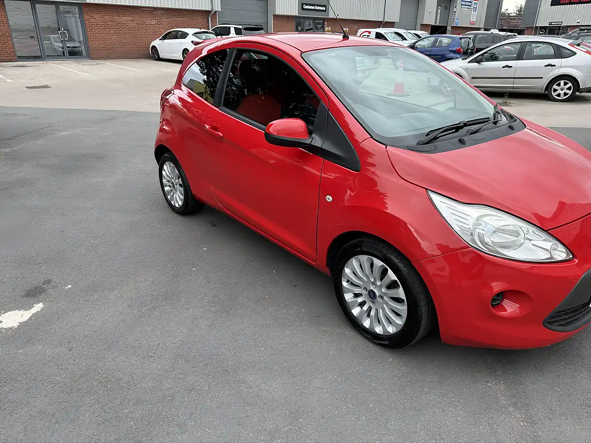 Used 2014 Ford Ka 3 Door Red - Interior and Exterior details 7