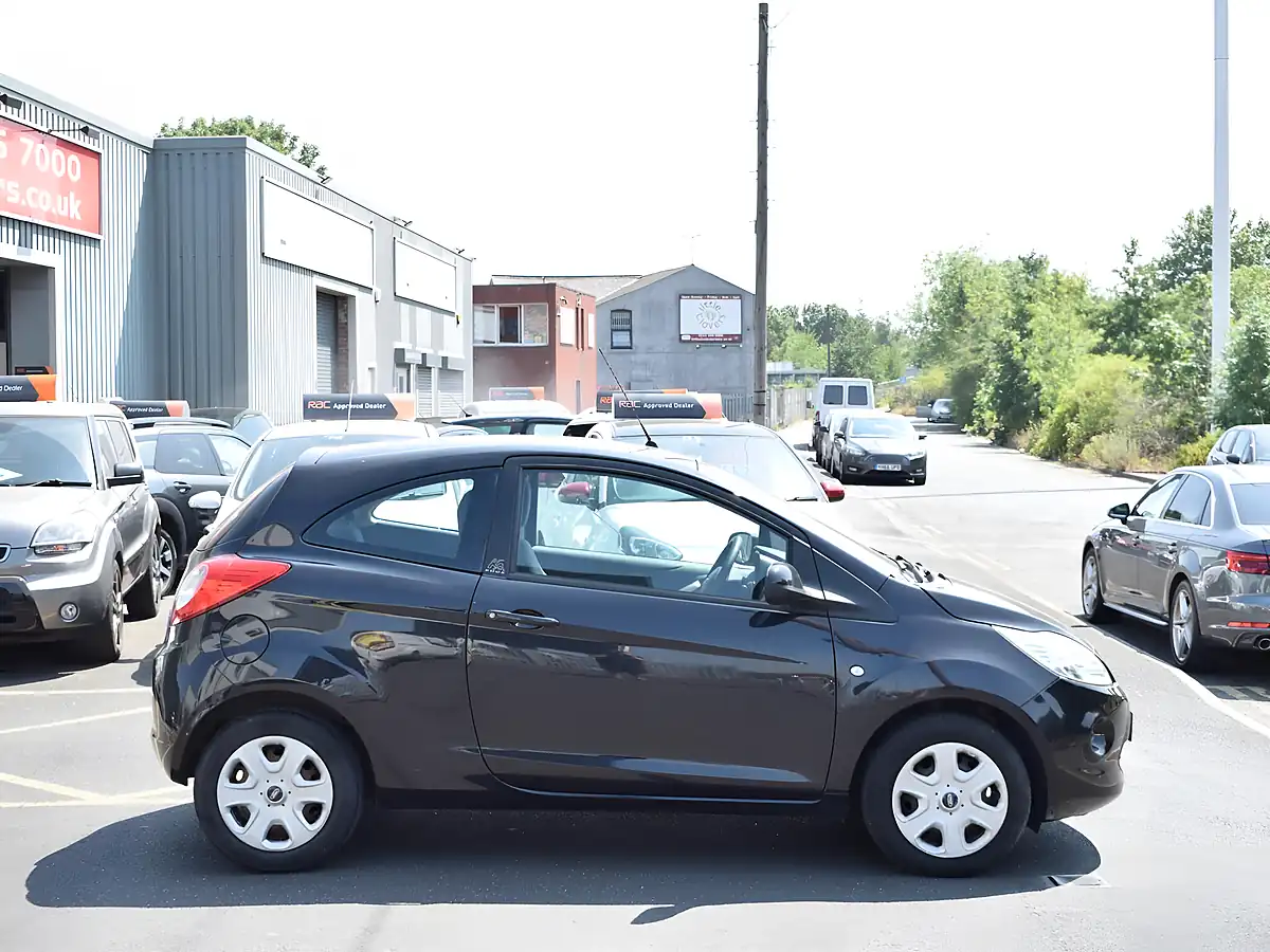 Used 2014 Ford Ka Edge Black - Interior and Exterior details 9