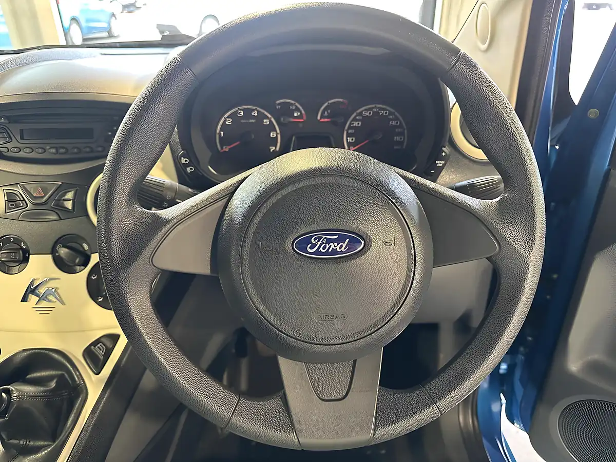 Used 2014 Ford Ka Edge Blue - Interior and Exterior details 16