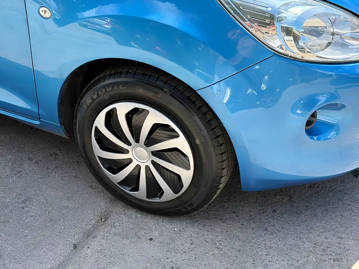 Used 2014 Ford Ka Edge Blue - Interior and Exterior details 17