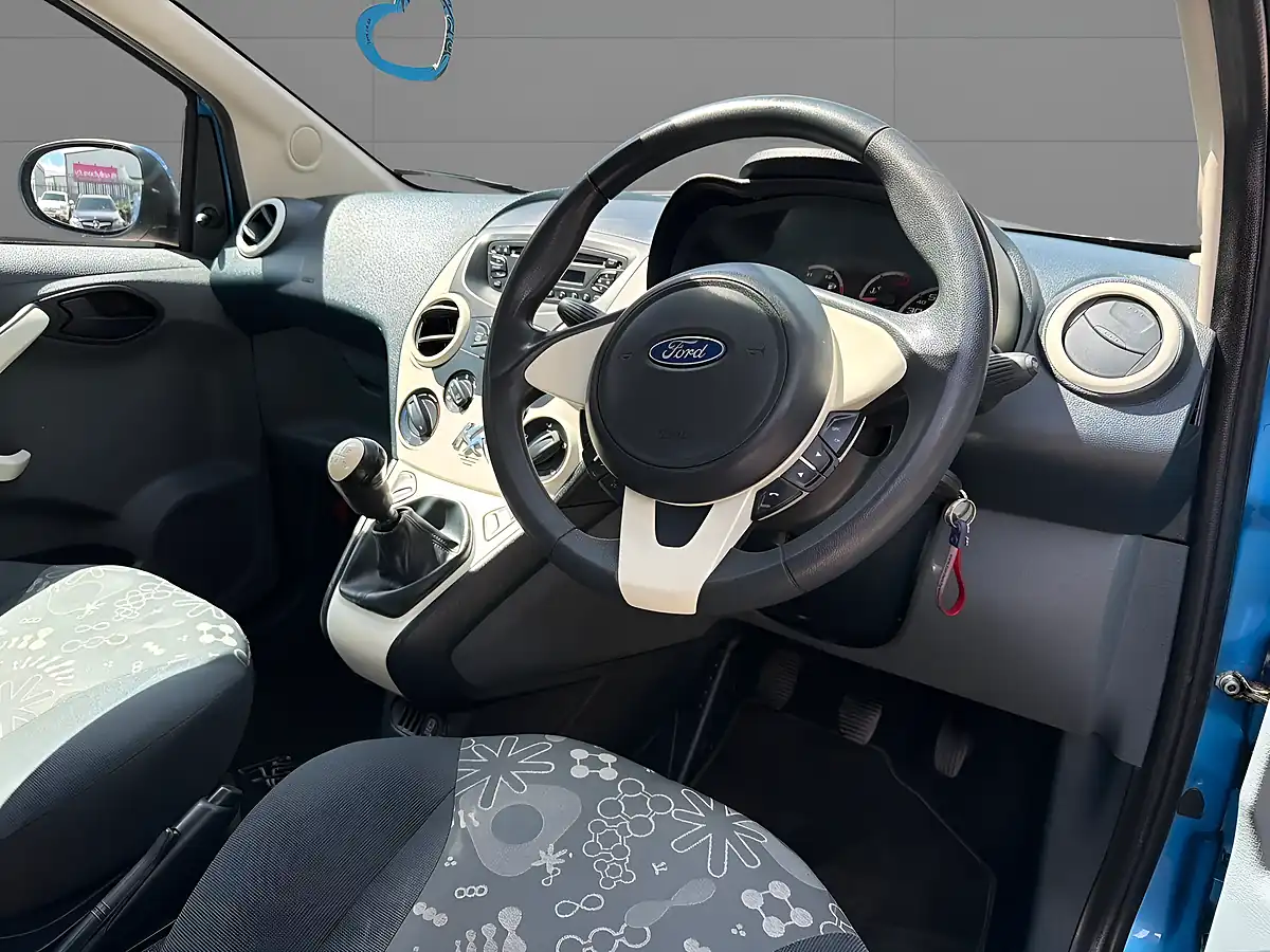 Used 2014 Ford Ka Edge Blue - Interior and Exterior details 8