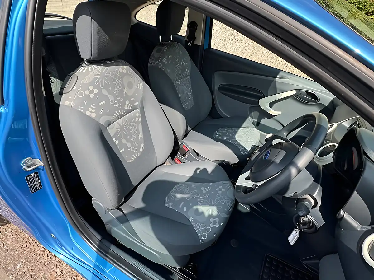 Used 2014 Ford Ka Edge Blue - Interior and Exterior details 11
