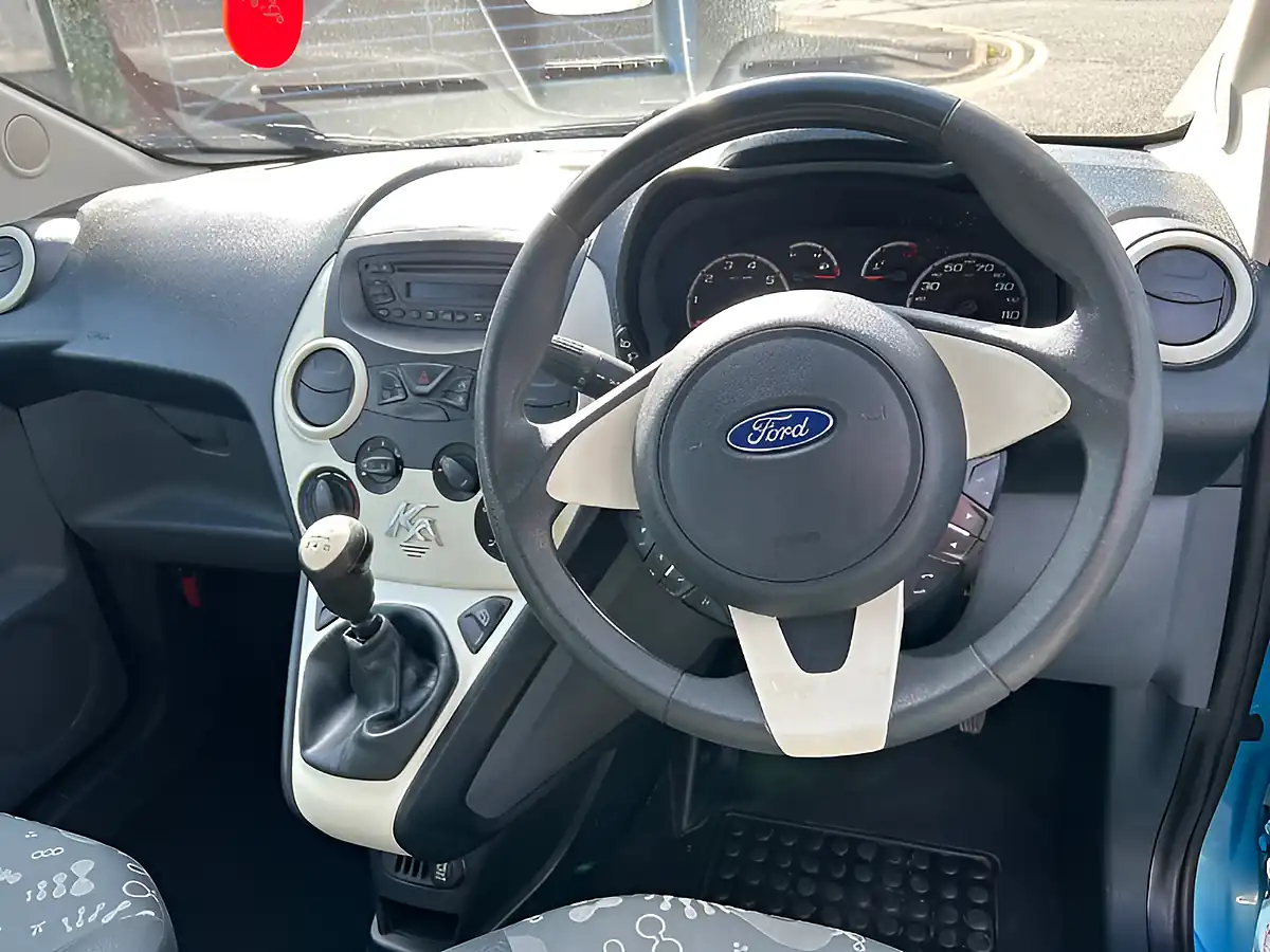 Used 2014 Ford Ka Edge Blue - Interior and Exterior details 14