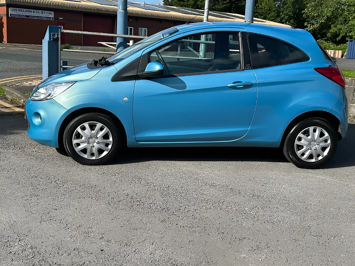 Used 2014 Ford Ka Edge Blue - Interior and Exterior details 8