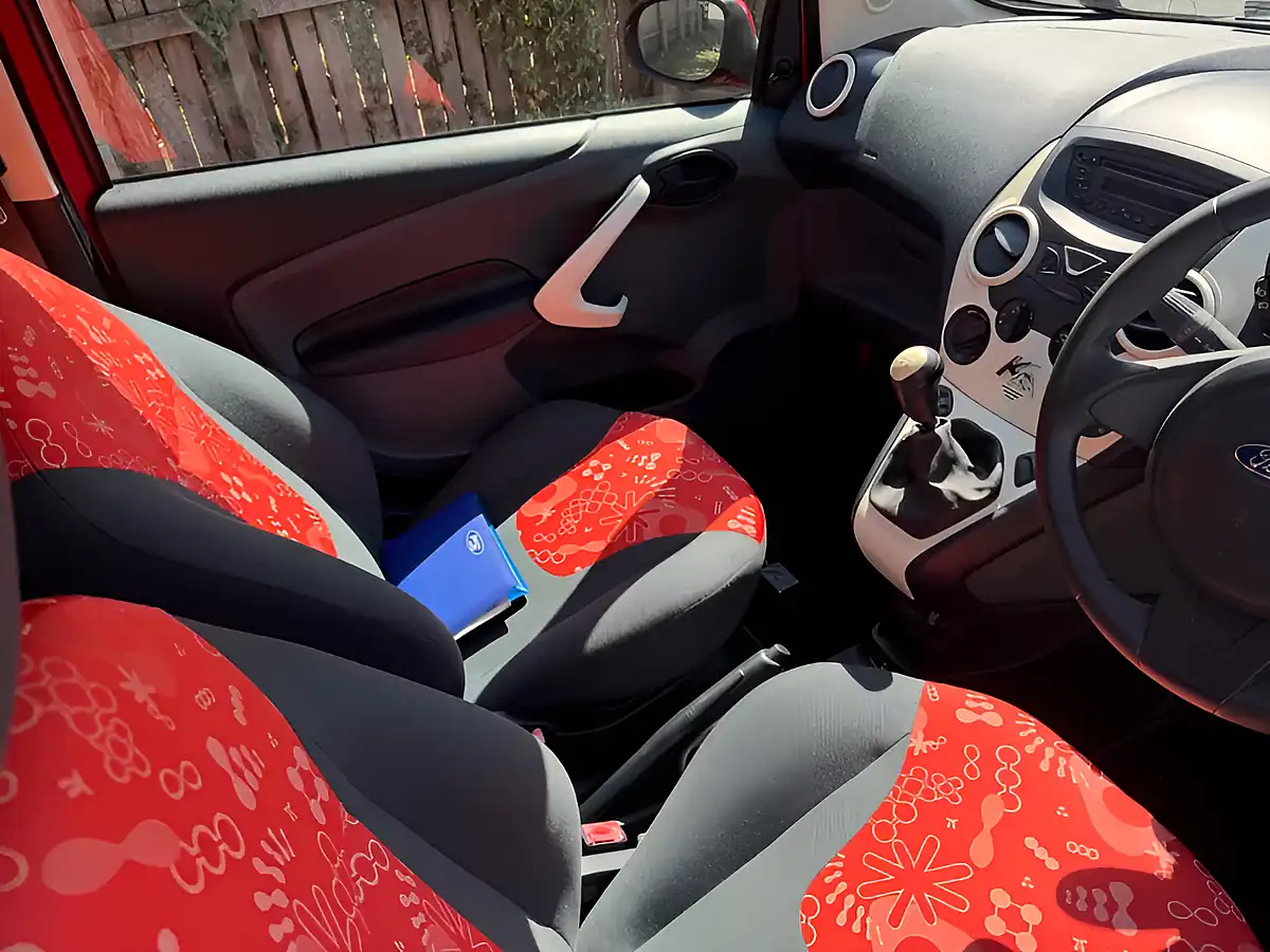 Used 2014 Ford Ka Edge Red - Interior and Exterior details 12
