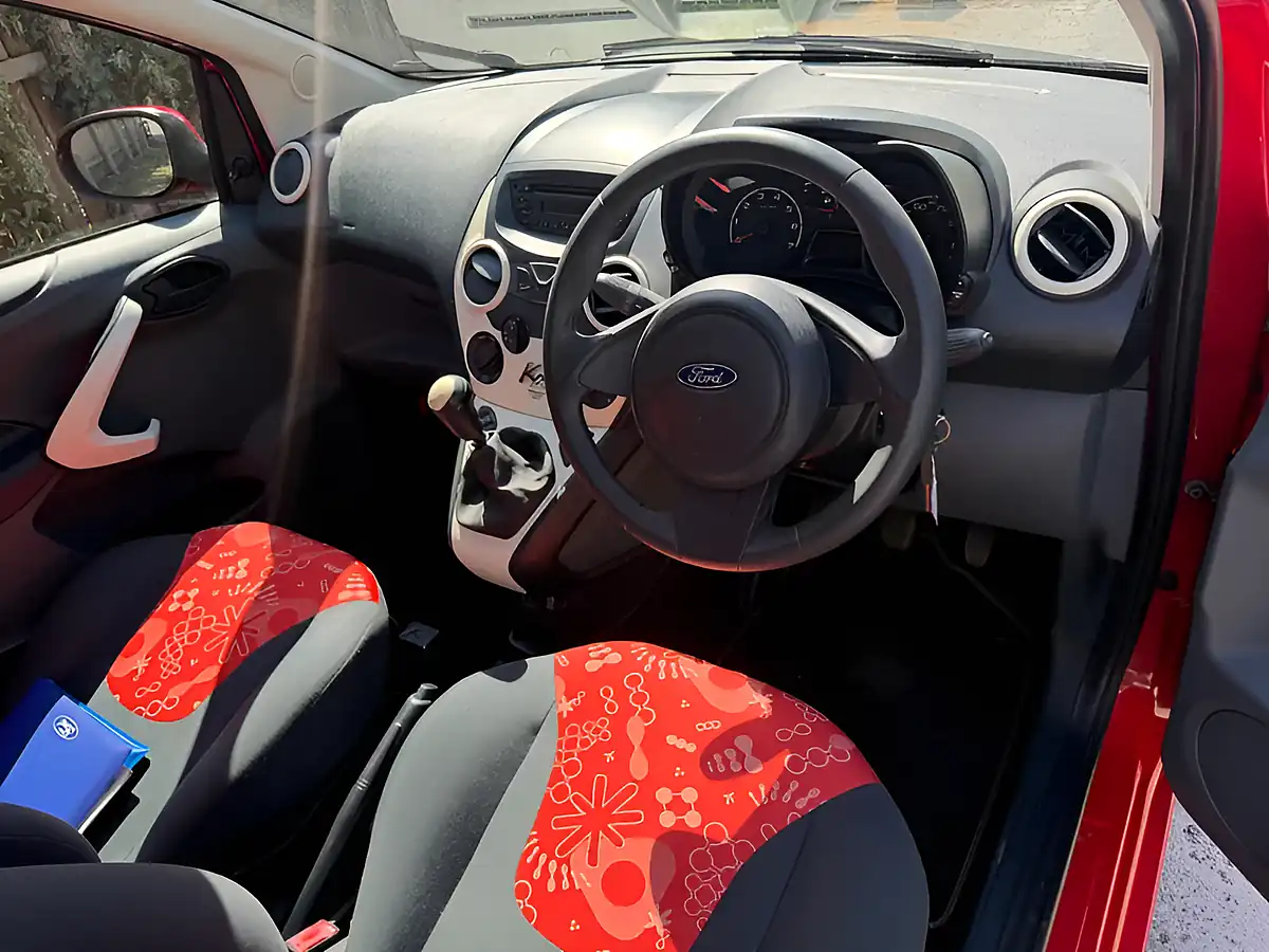 Used 2014 Ford Ka Edge Red - Interior and Exterior details 16