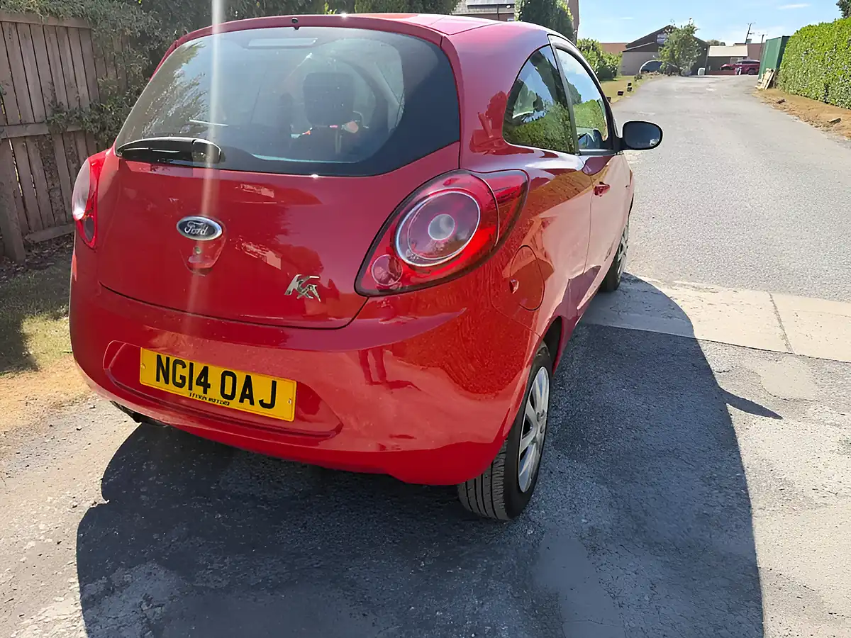 Used 2014 Ford Ka Edge Red - Interior and Exterior details 5