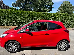 Used 2014 Ford Ka Edge Red - Interior and Exterior details 8