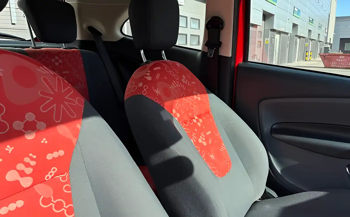 Used 2014 Ford Ka Edge Red - Interior and Exterior details 16