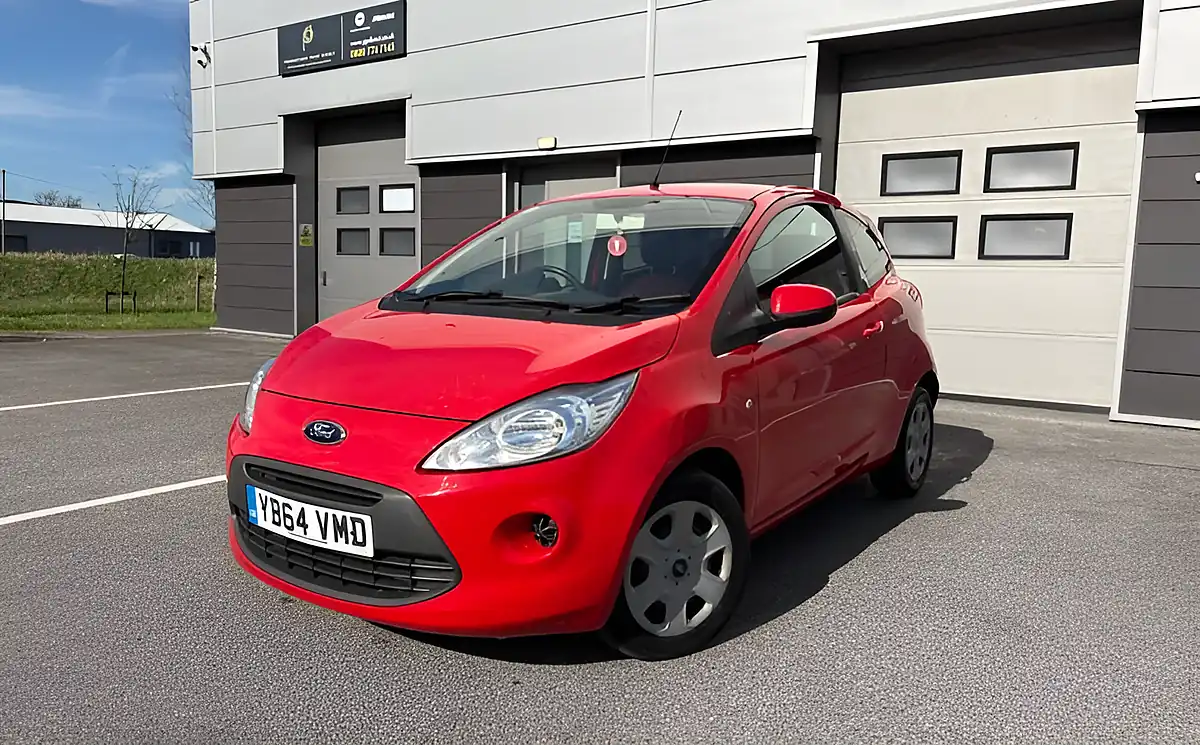 Used 2014 Ford Ka Edge Red - Interior and Exterior details 4