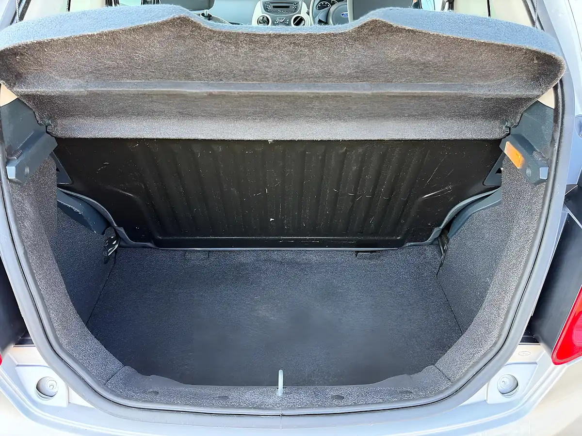 Used 2014 Ford Ka Edge Silver - Interior and Exterior details 20