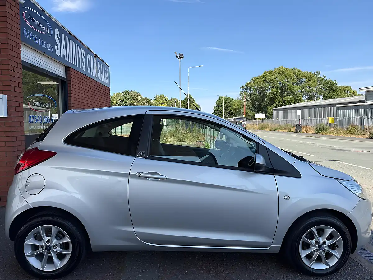 Used 2014 Ford Ka Edge Silver - Interior and Exterior details 7