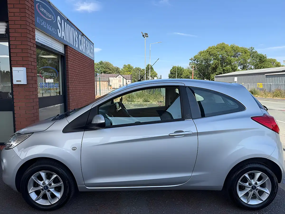Used 2014 Ford Ka Edge Silver - Interior and Exterior details 8